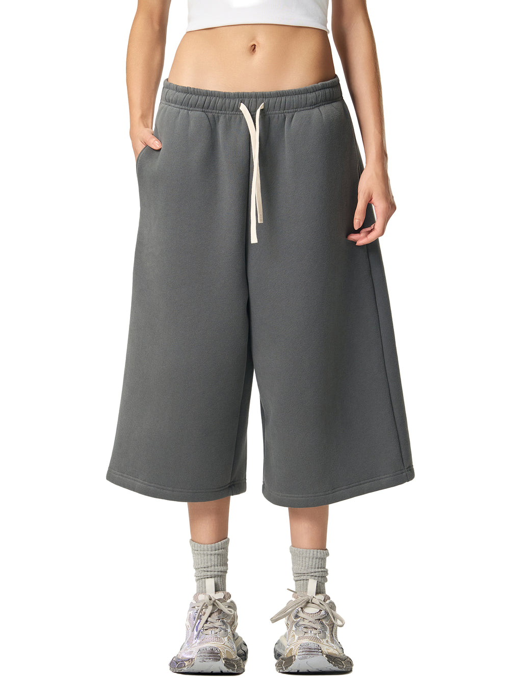 Relaxed Drawstring Three-quarter Korean Sweatpants